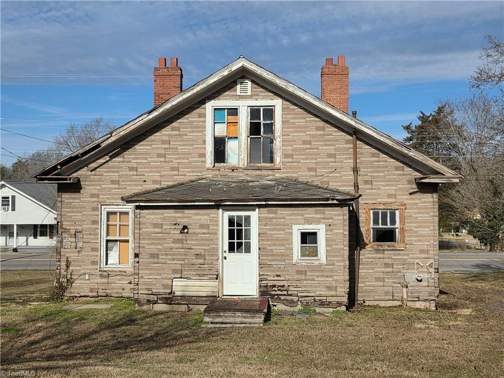 Photo of 1216 Fieldcrest Road, Eden, NC 27288 (MLS # 1207570)