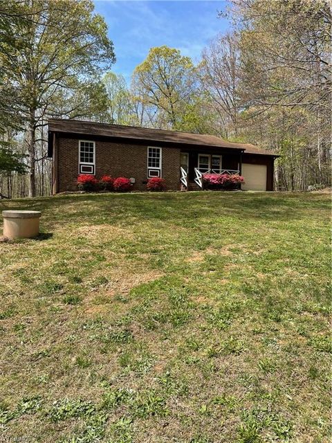 Homes For Sale - 1055 Brookridge Drive<br/> Walnut Cove, NC 27052