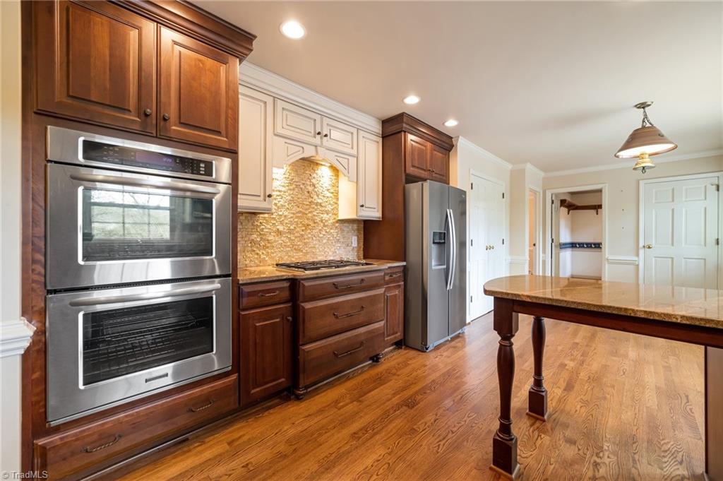 916 Fairgreen Road, Greensboro, North Carolina image 20
