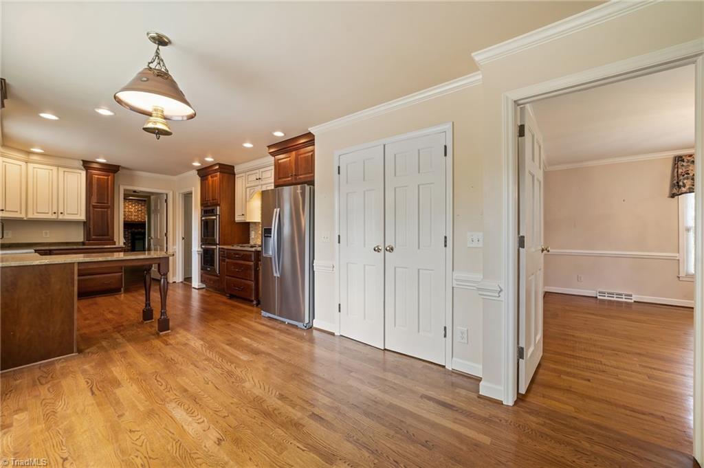916 Fairgreen Road, Greensboro, North Carolina image 23