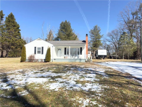 Homes For Sale - 110 S Fork Lane<br/> Thurmond, NC 28683