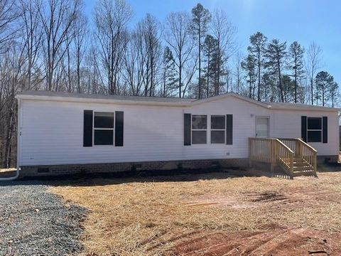 Mobile Home For Sale - 2706 Sowers Road<br/> Linwood, NC 27299