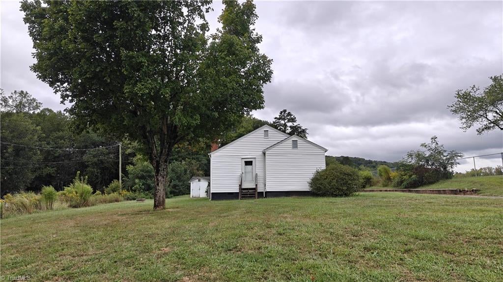 Photo of 5441 US Highway 21, Jonesville, NC 28642 (MLS # 1236475)