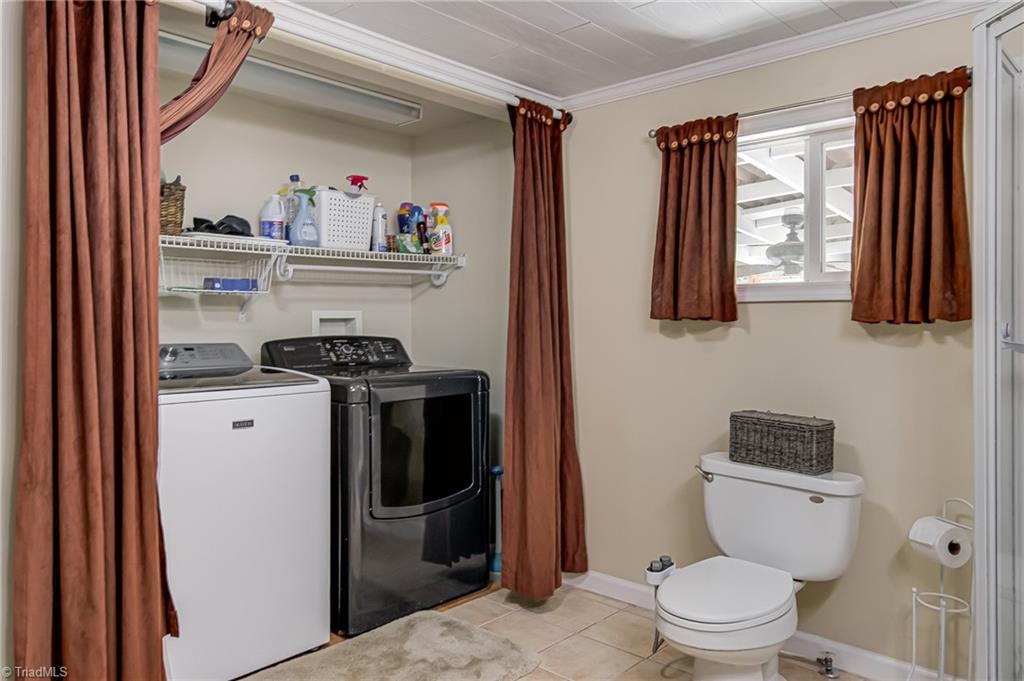 242 Crestwood Circle, High Point, North Carolina image 28