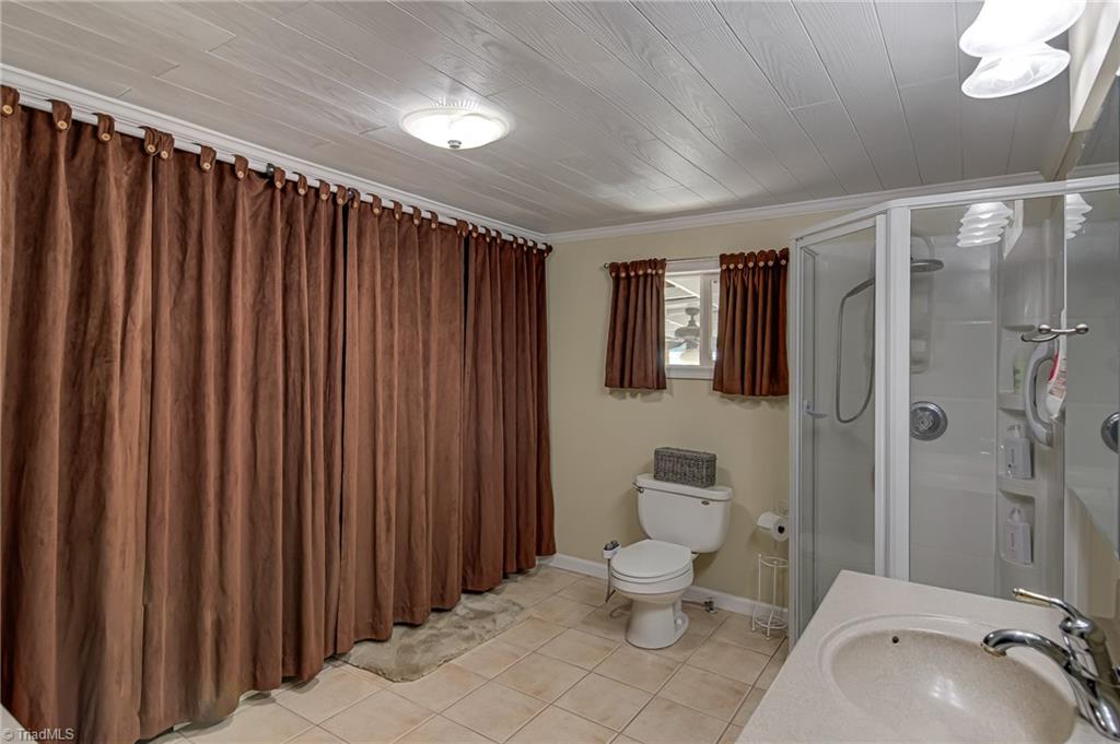 242 Crestwood Circle, High Point, North Carolina image 27