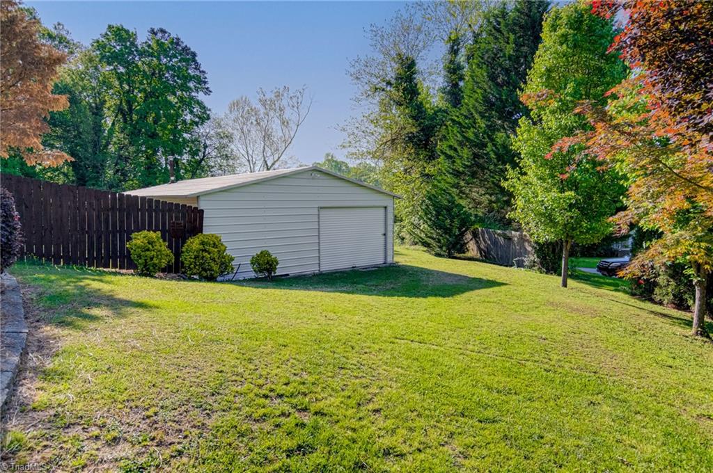 242 Crestwood Circle, High Point, North Carolina image 7