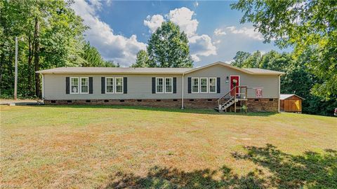 Manufactured Home in Burlington NC 5082 Adder Ridge Lane.jpg