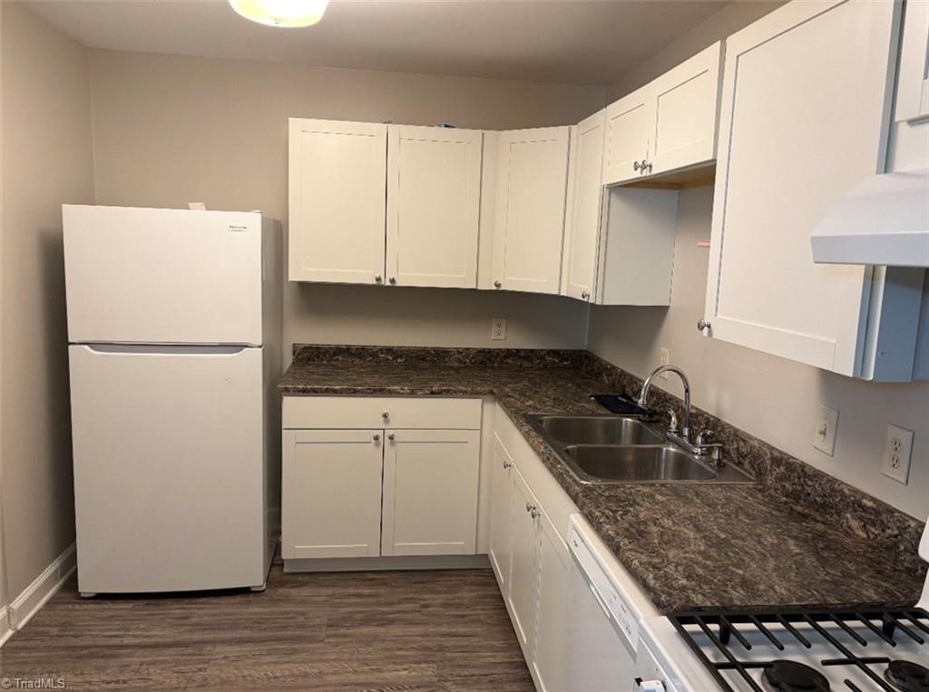 Photo of 2821 Bleeker Square, Winston-Salem, NC 27106 (MLS # 1216733)