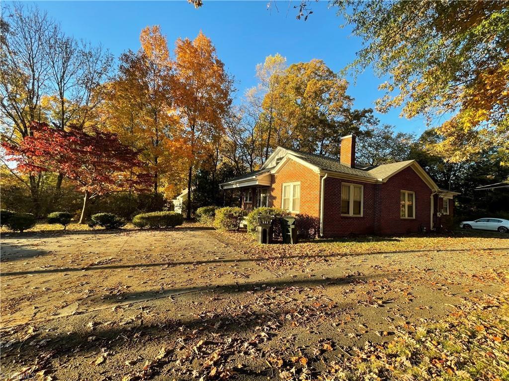 2012 Chapel Hill Road