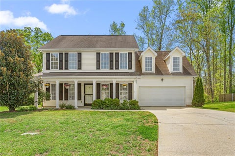 Homes For Sale - 816 Hawthorn Ridge Drive<br/> Guilford County, Whitsett, NC 27377
