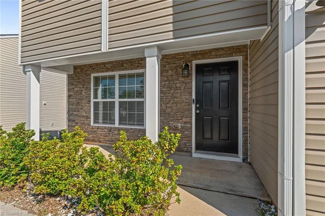6777 Capstone Court, photo 3 of 36