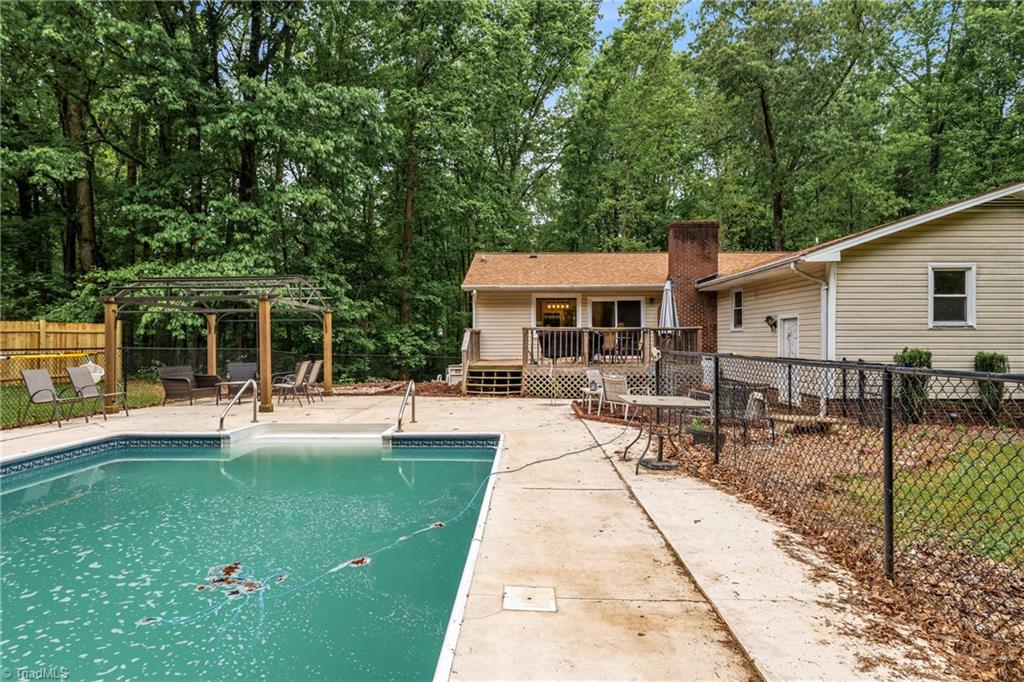1402 Nc Highway 150, Summerfield, North Carolina image 10