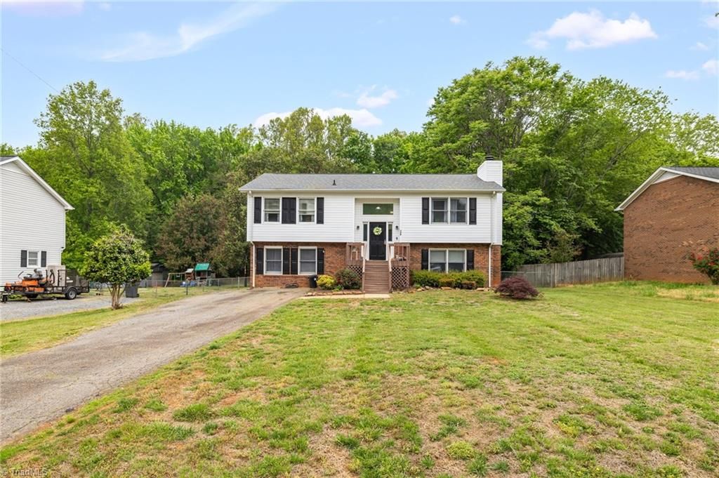 Photo of 306 Cypress Drive, Reidsville, NC 27320 (MLS # 1218157)