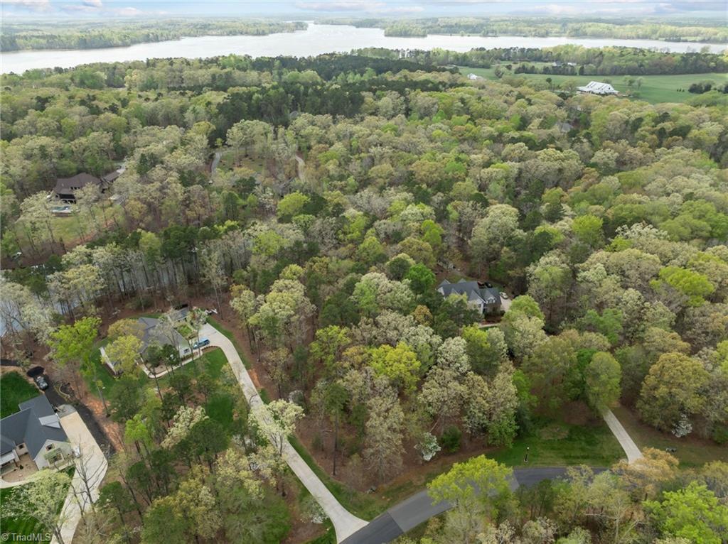 405 Starboard Reach, Lexington, North Carolina image 3