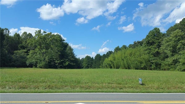 6139 BURLINGTON RD, GIBSONVILLE, NC 27249 - Image 4e32fde3f902ddf0e5c2483a6a06db86/4290339962