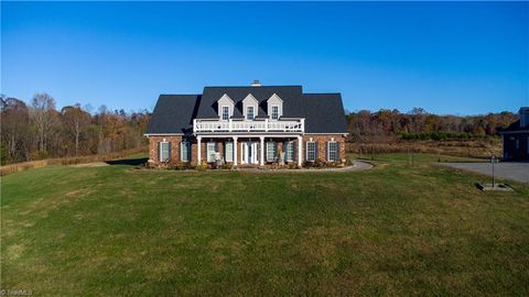 Homes For Sale - 672 Wyo Road<br/> Mocksville, NC 27028