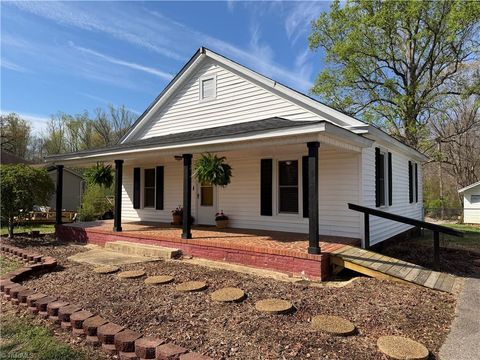 Homes For Sale - 715 Shedd Street<br/> Rockingham County, Eden, NC 27288