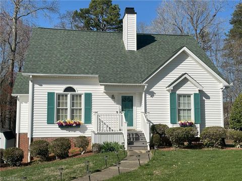 Single Family Residence in Winston Salem NC 4101 Benton Creek Drive 22.jpg