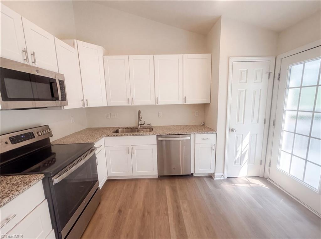 Photo of 2110 Carlisle Way, High Point, NC 27265 (MLS # 1229426)