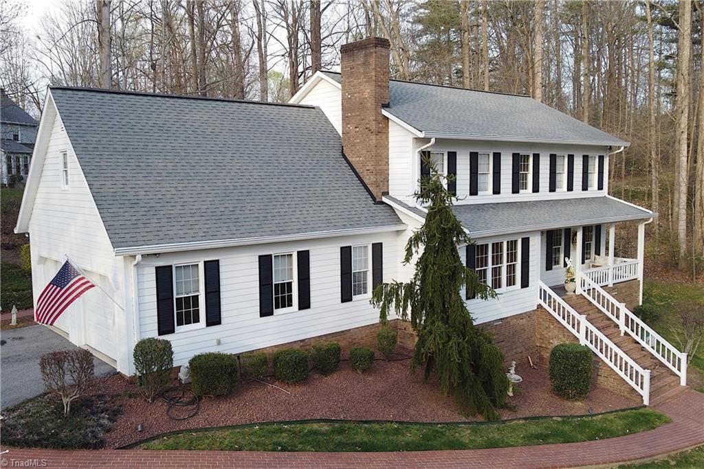 Photo of 305 Old Farms Road, Wilkesboro, NC 28697 (MLS # 1176164)