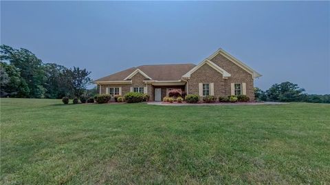 Homes For Sale - 914 Bethlehem Church Road<br/> Rockingham County, Eden, NC 27288