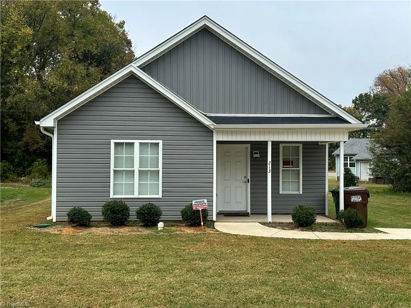 213 Morgan Place, photo 1 of 24