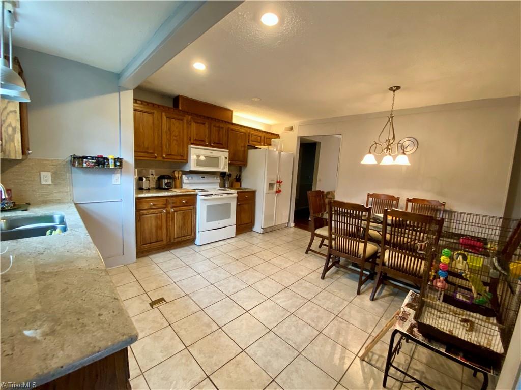 Photo 12 of 40 of 2135 Rivermeade Drive house