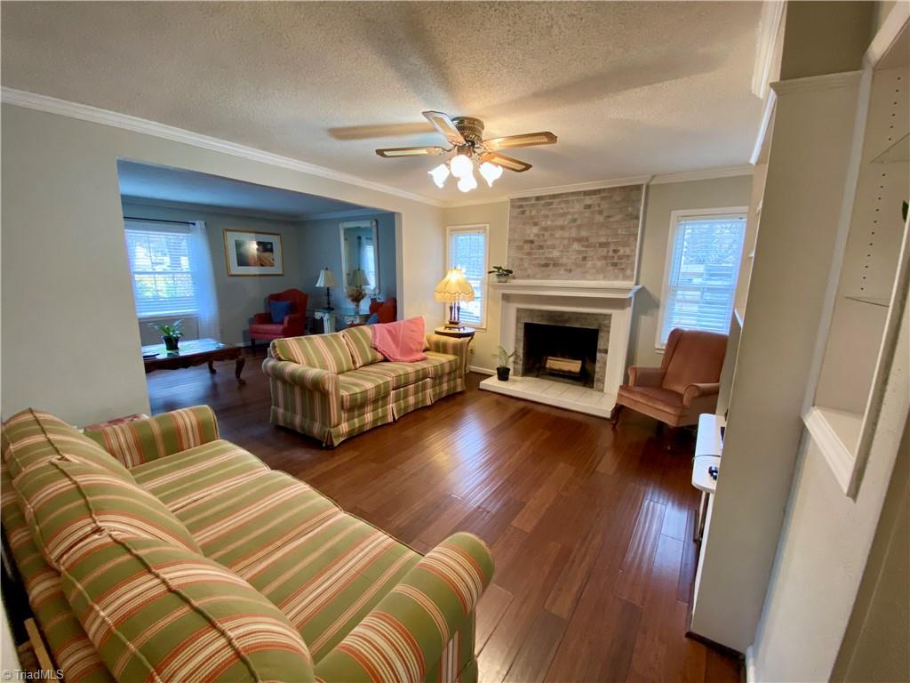 Photo 9 of 40 of 2135 Rivermeade Drive house