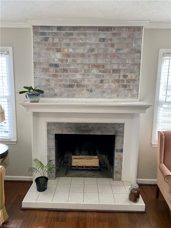 Photo 5 of 40 of 2135 Rivermeade Drive house