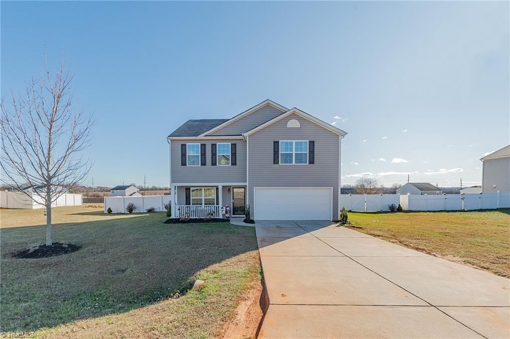 Photo of 221 Estelle Drive, Lexington, NC 27295 (MLS # 1207244)