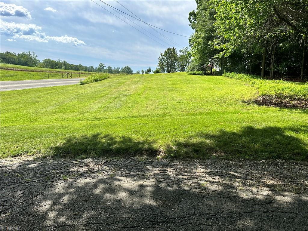 722 River Siloam Road, Siloam, North Carolina image 4