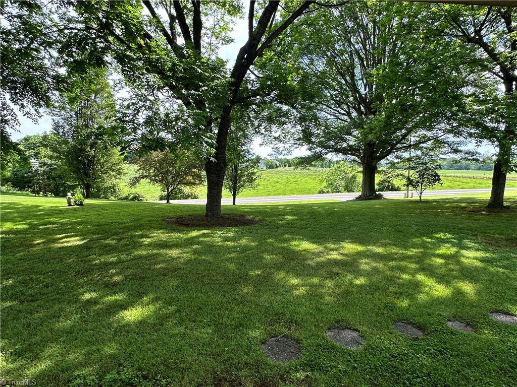 722 River Siloam Road, Siloam, North Carolina image 5