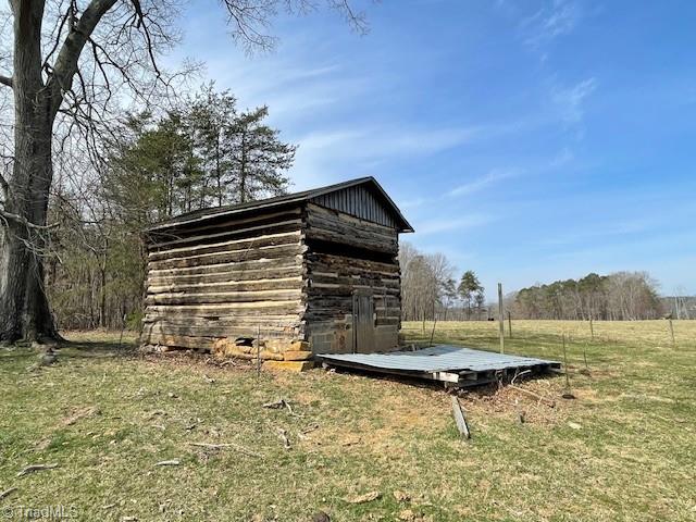00 Ararat Road, Pilot Mountain, North Carolina image 4