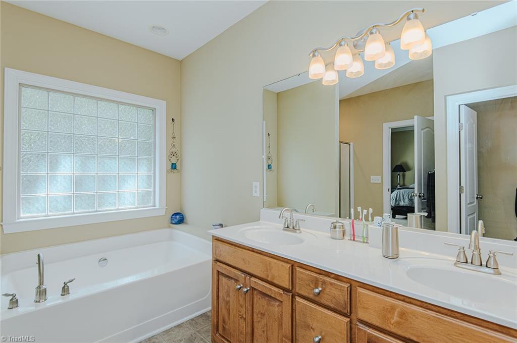 4667 Freedom Drive, Burlington, North Carolina image 29