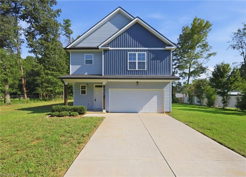Homes For Sale - 702 Vance Street<br/> Mebane, NC 27302