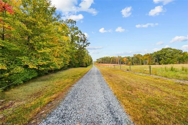 1479 Mountain View Church Road, photo 5 of 46