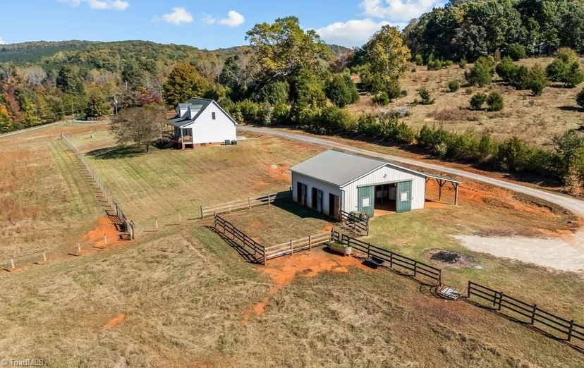 1479 Mountain View Church Road, photo 1 of 46