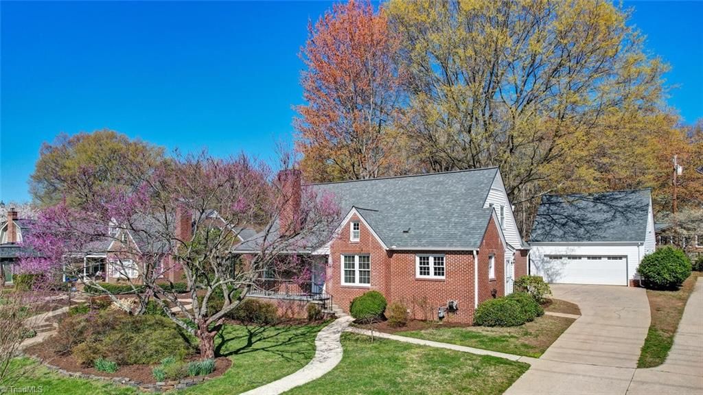 Photo of 612 Parkway Boulevard, Reidsville, NC 27320 (MLS # 1212948)