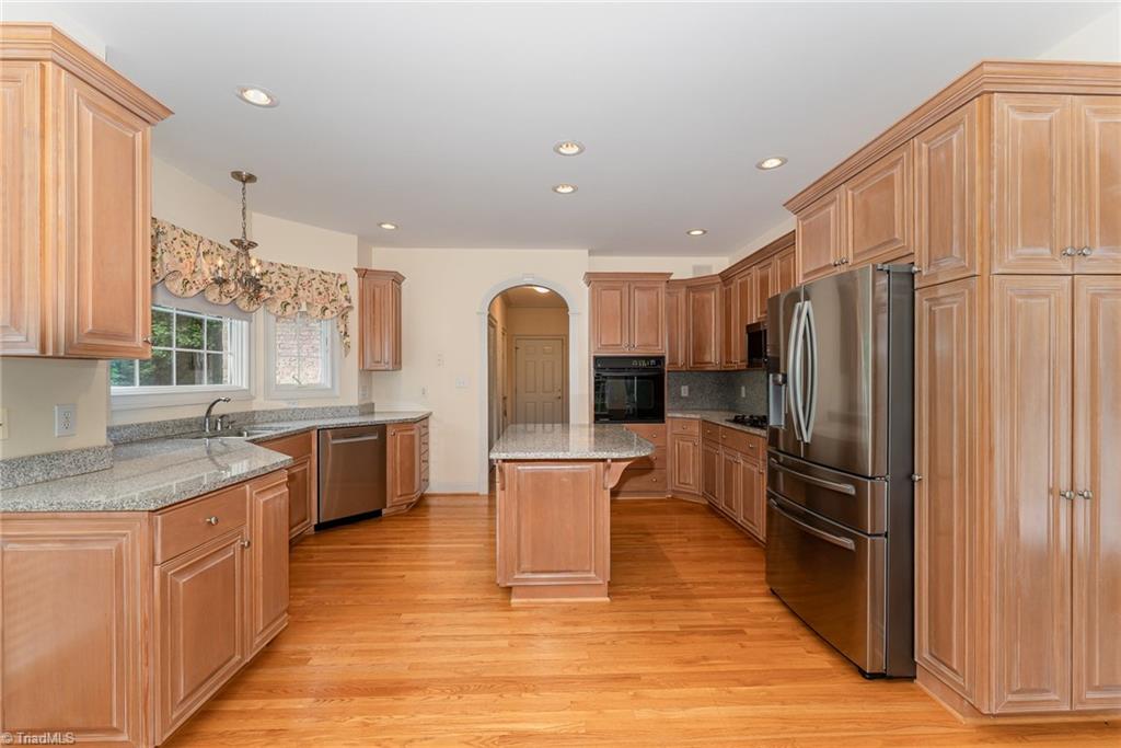 1221 Foxfire Drive, Greensboro, North Carolina image 11