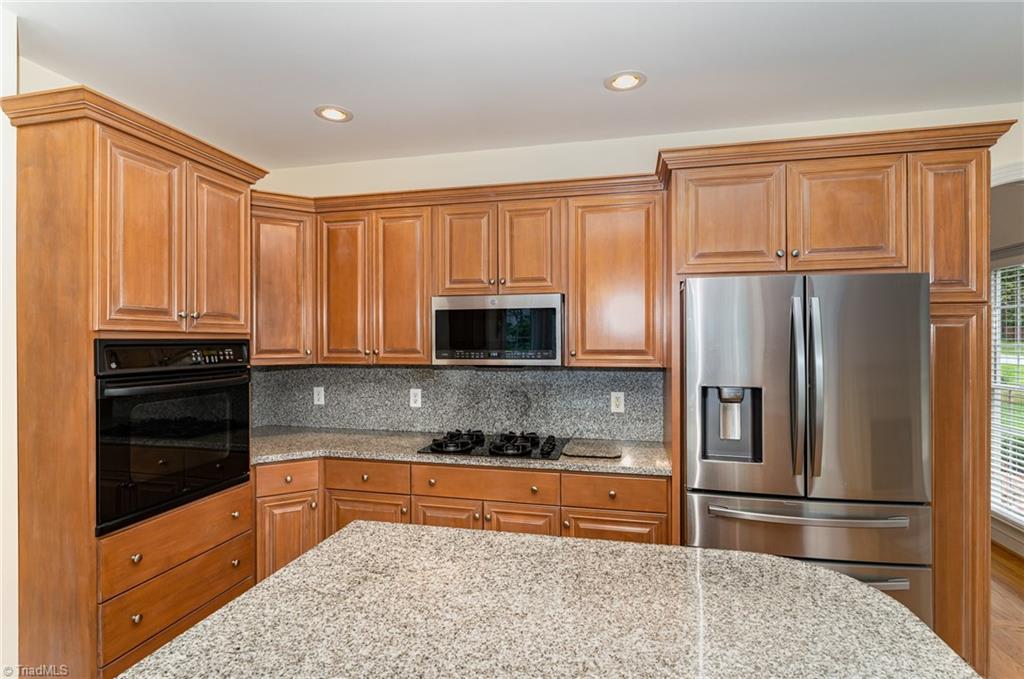 1221 Foxfire Drive, Greensboro, North Carolina image 12
