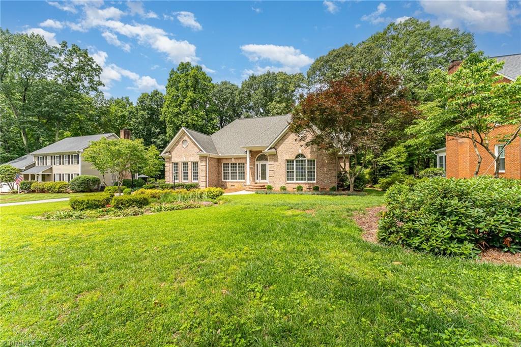 1221 Foxfire Drive