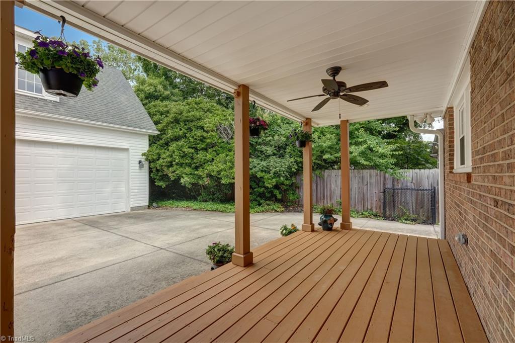 803 Honeysuckle Drive, Greensboro, North Carolina image 25