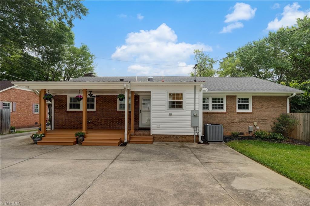 803 Honeysuckle Drive, Greensboro, North Carolina image 32