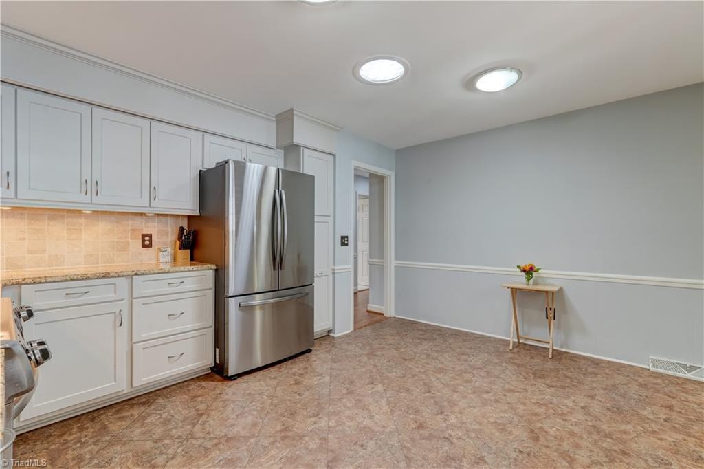 803 Honeysuckle Drive, Greensboro, North Carolina image 14