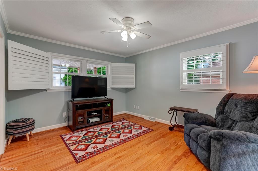 803 Honeysuckle Drive, Greensboro, North Carolina image 9