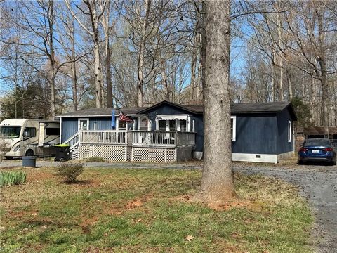 Condo For Sale - 3024 Marlboro Church Road<br/> Sophia, NC 27350