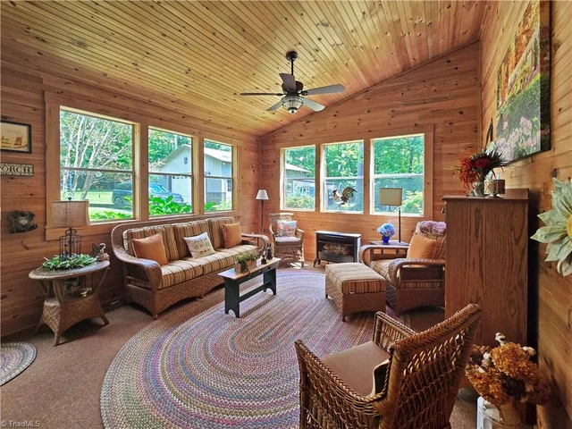 13641 Traphill Road, photo 4 of 38