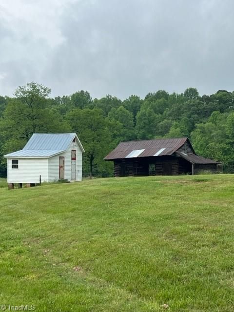 A home in Yadkinville