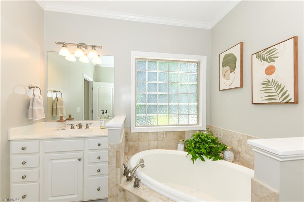 7504 Summer Breeze Court, Summerfield, North Carolina image 21