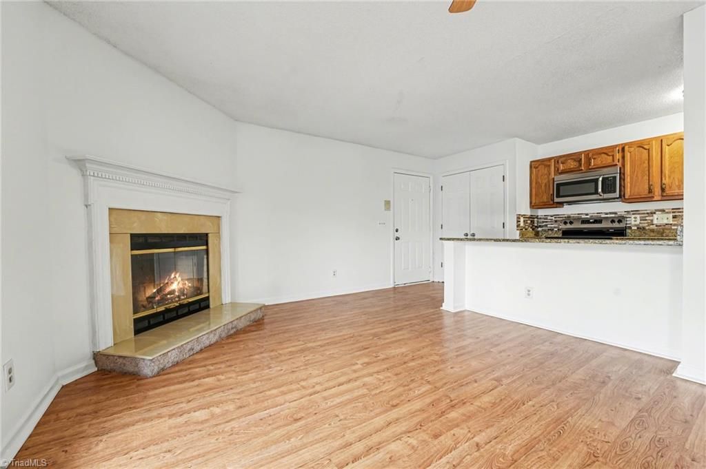 Photo of 3701 Cotswold Terrace #5E, Greensboro, NC 27410 (MLS # 1204477)